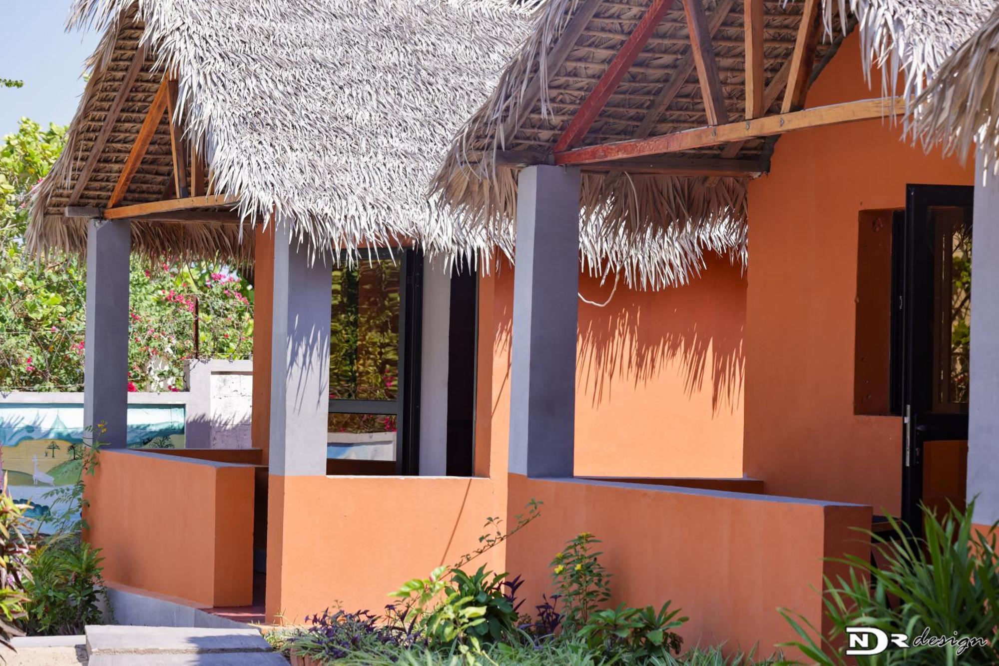 Le Jardin Des Delices Hotel Mahajanga Eksteriør billede