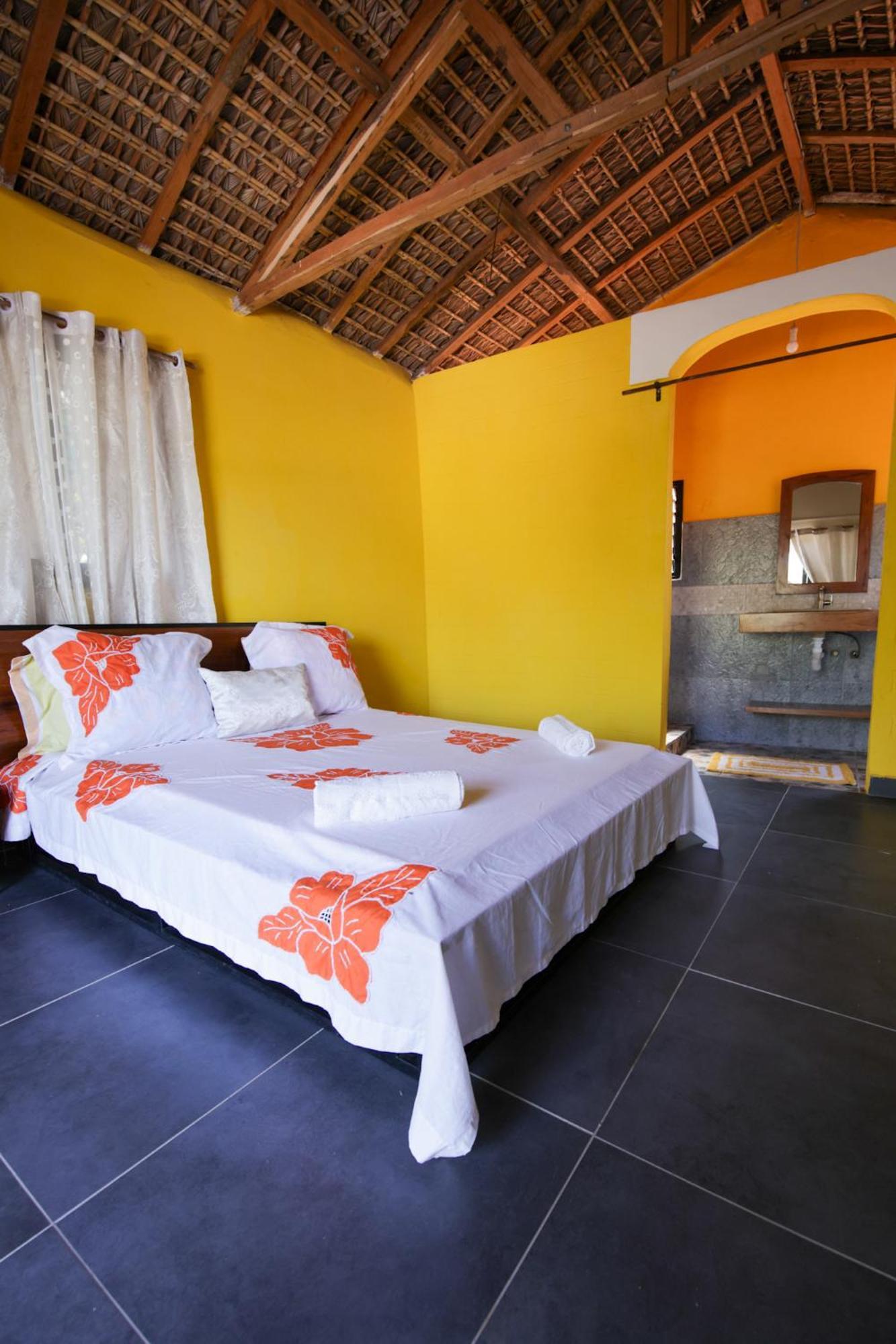 Le Jardin Des Delices Hotel Mahajanga Eksteriør billede